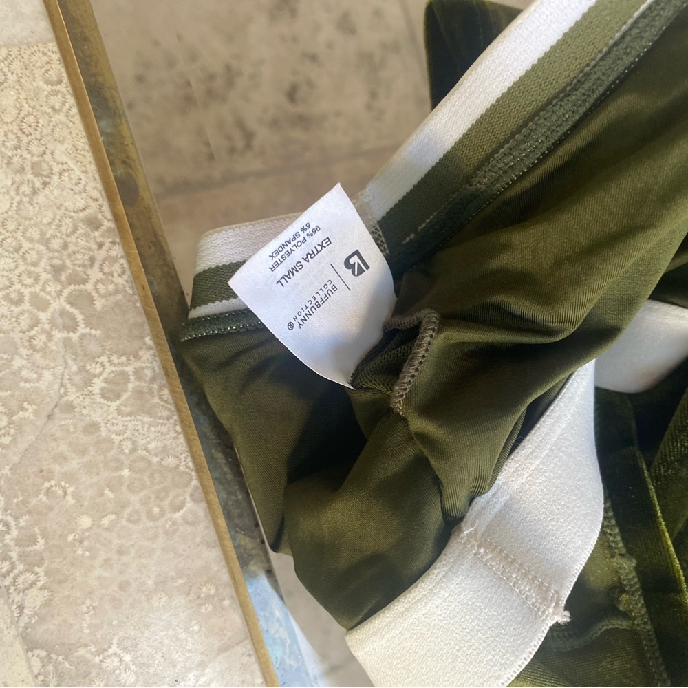 BuffBunny  Disco short olive green velvet top - Picture 4 of 8
